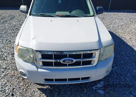 2009 Ford Escape Xlt from USA, damaged, VIN 1FMCU03G29KB11057